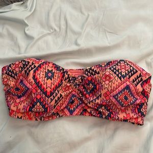 Strapless bikini top